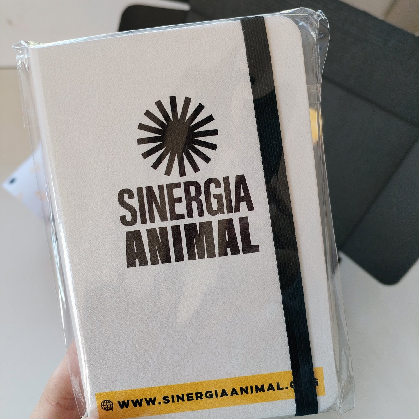 Caja Vegana con Libreta Personalizada
