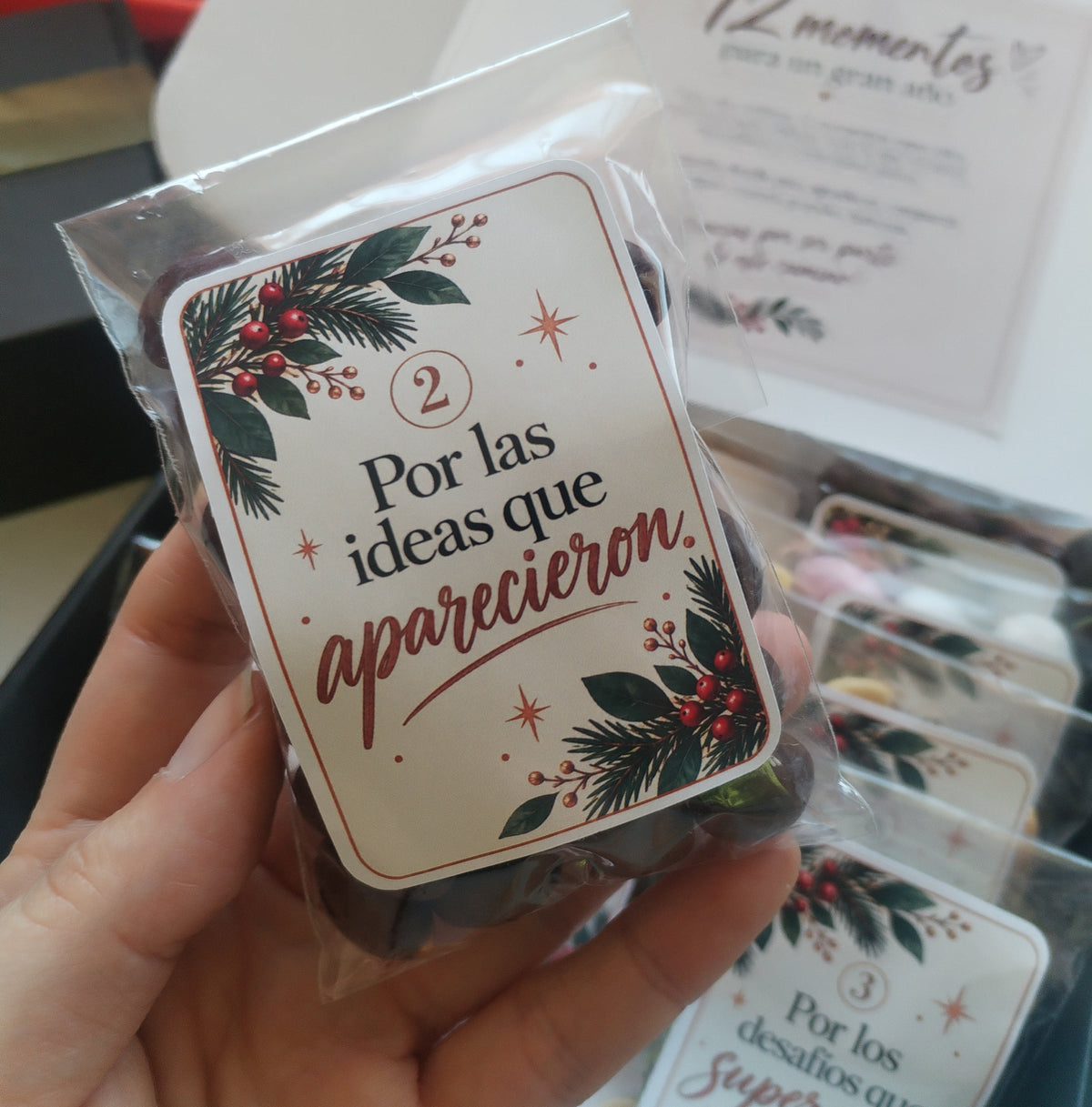 Box 12 Momentos | Regalo Corporativo Navidad Personalizado