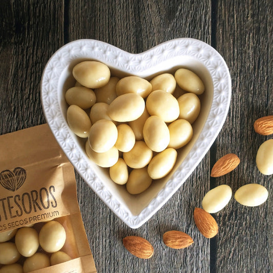Almendras con Chocolate Blanco