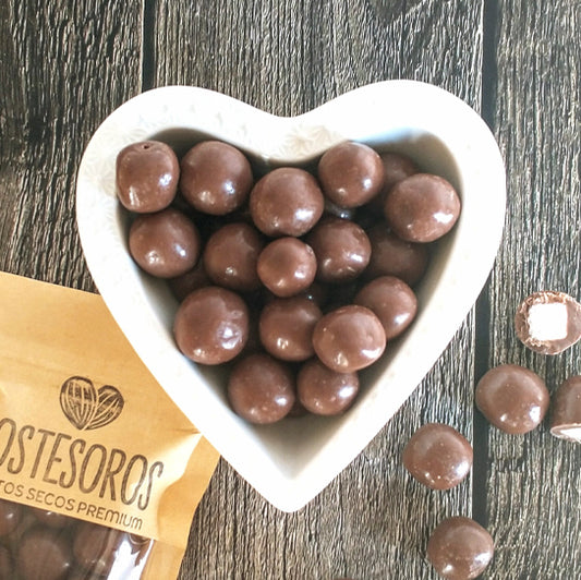 Coco Bañado en Chocolate de Leche