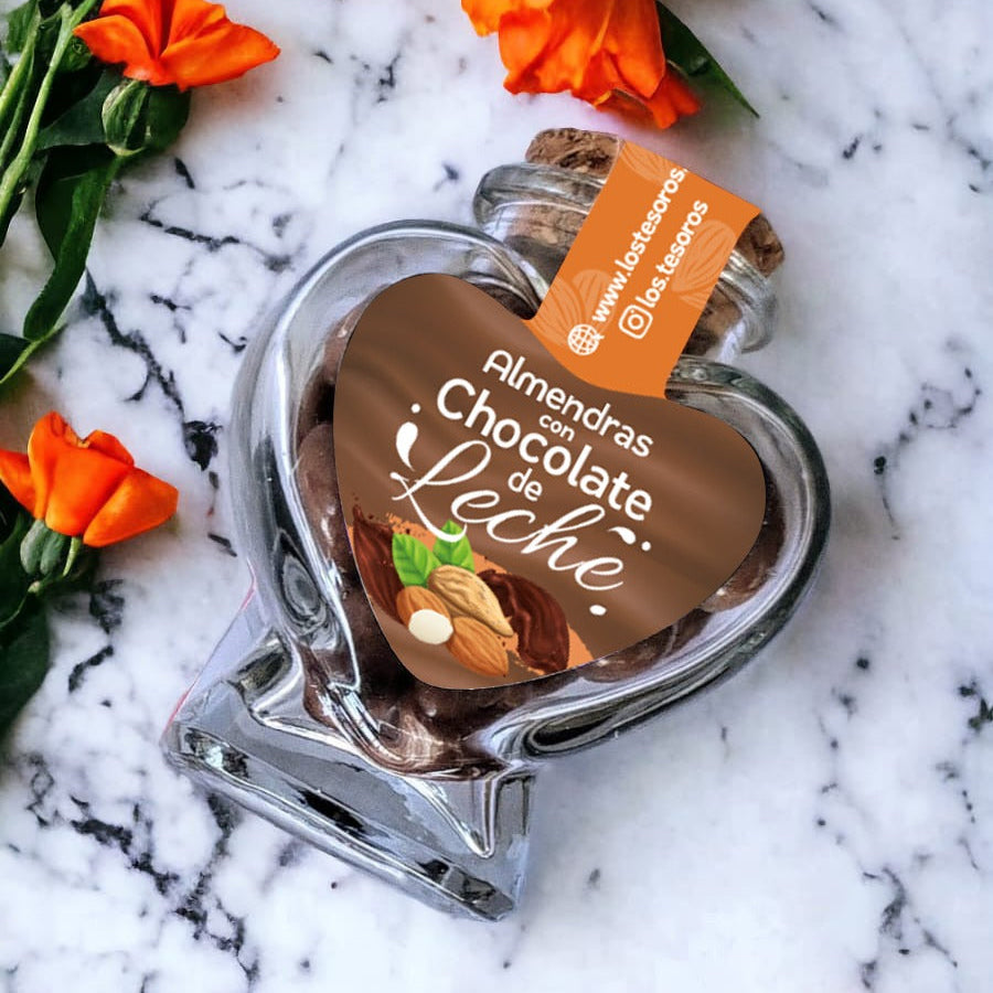 Frasco Corazón con Almendras Bañadas en Chocolate - Recuerdito Personalizable