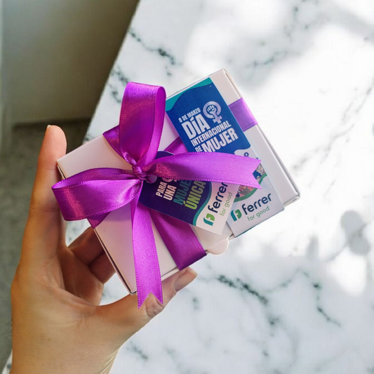 Box Mini Personalizada Día de la Mujer - 100gr Chocolates | Reconocimiento Corporativo 8 Marzo