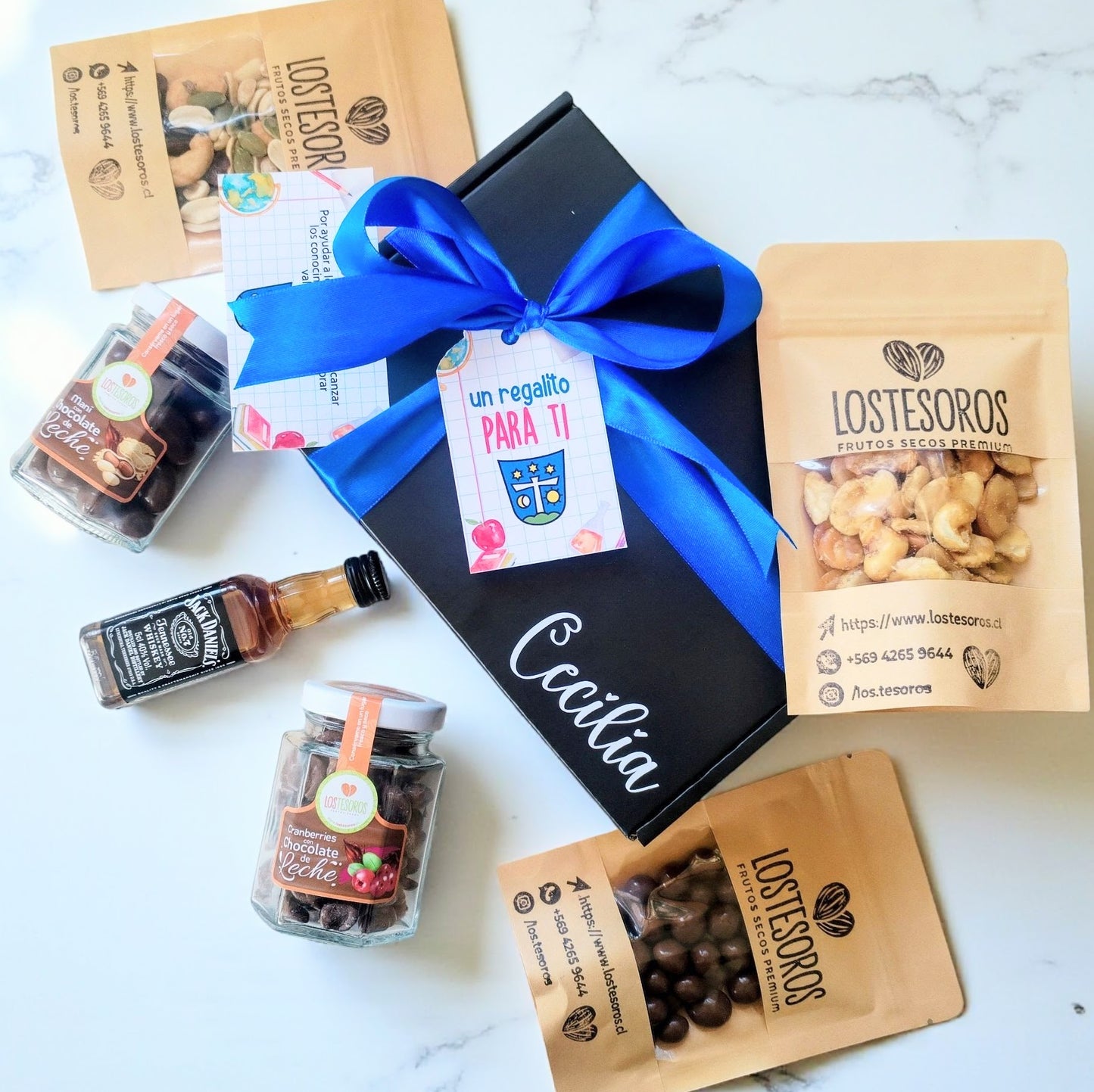 Día del Profesor: Caja Gourmet Personalizada con Whiskey y Delicias Premium
