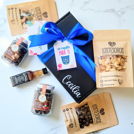 Día del Profesor: Caja Gourmet Personalizada con Whiskey y Delicias Premium