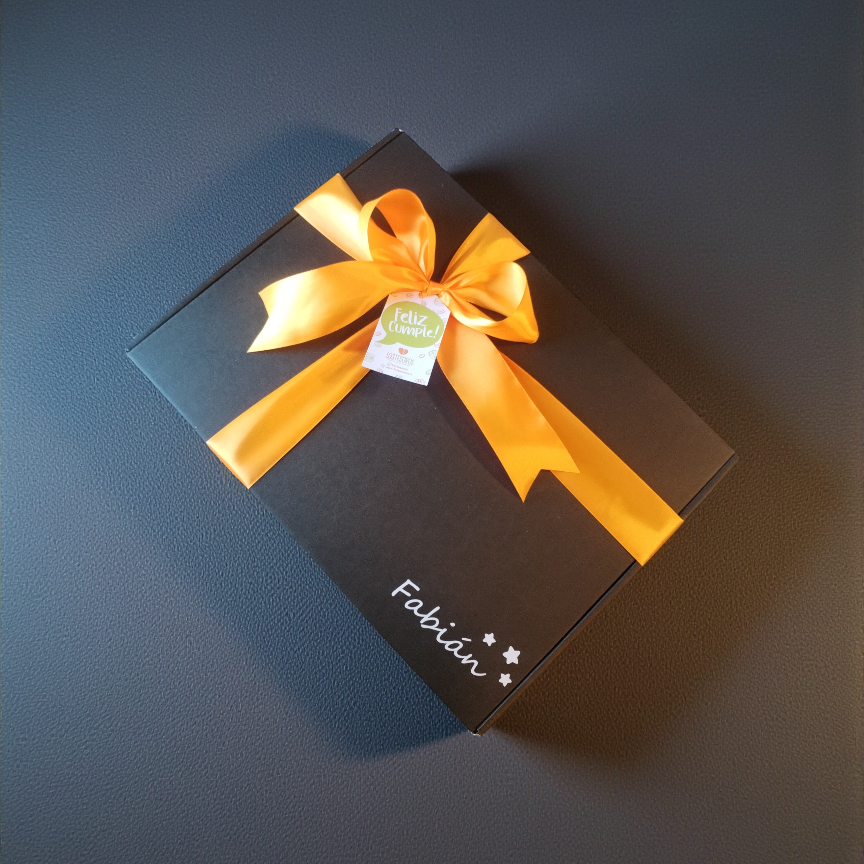 Caja Regalo Vegana Personalizada - Cumpleaños y Ocasiones Especiales
