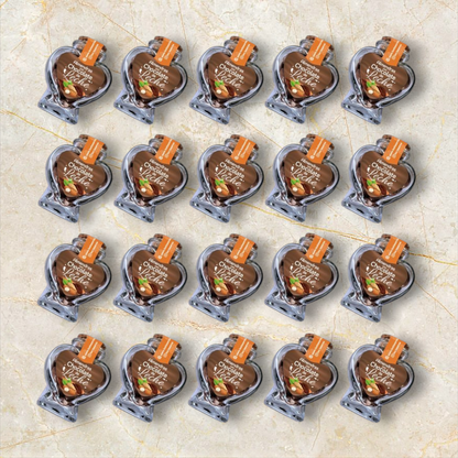 Frasco Corazón con Almendras Bañadas en Chocolate - Recuerdito Personalizable