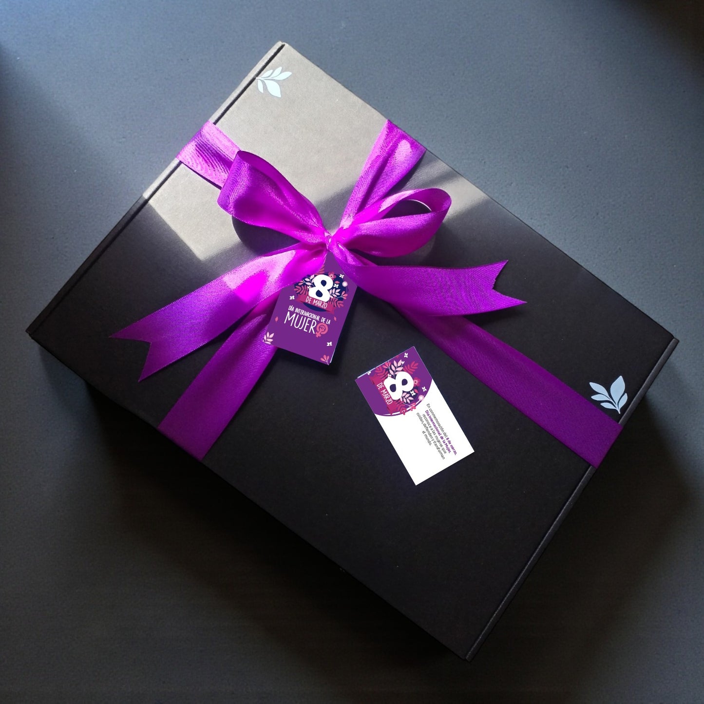🌸 Caja Negra Tres Delicias – Edición Día de la Mujer 8M